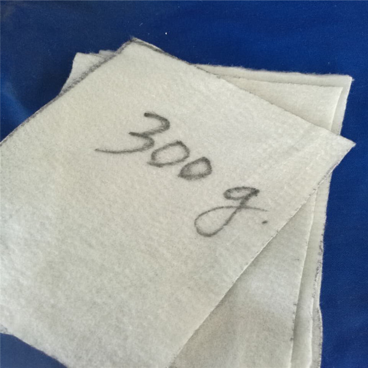 300g公路養(yǎng)護(hù)布透水布土工布